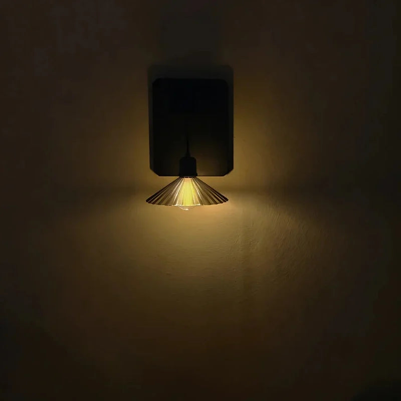 SoloraPleat™ Wall Light
