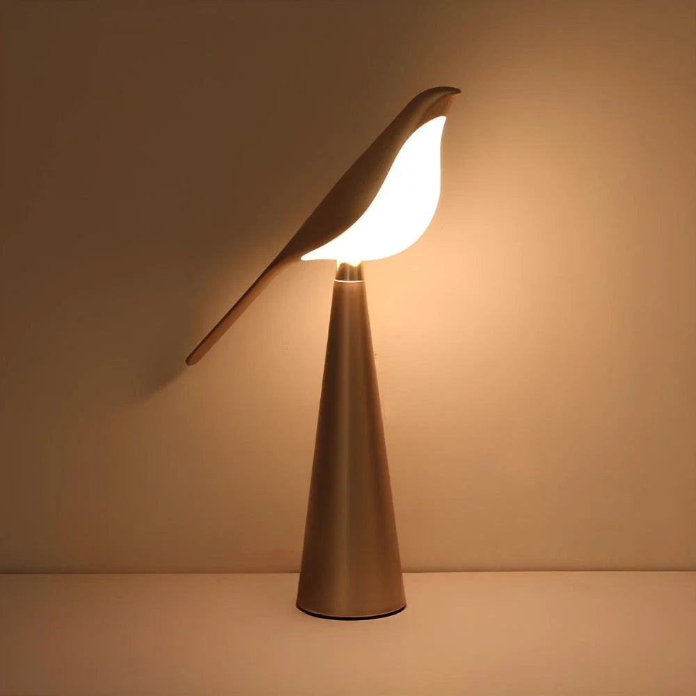 Serene Magpie Light