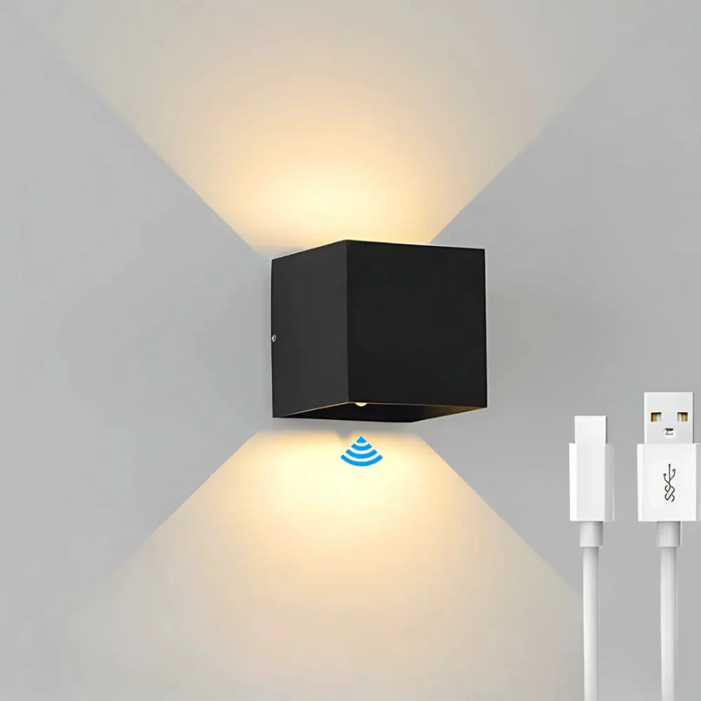 Adjustable Wall Light