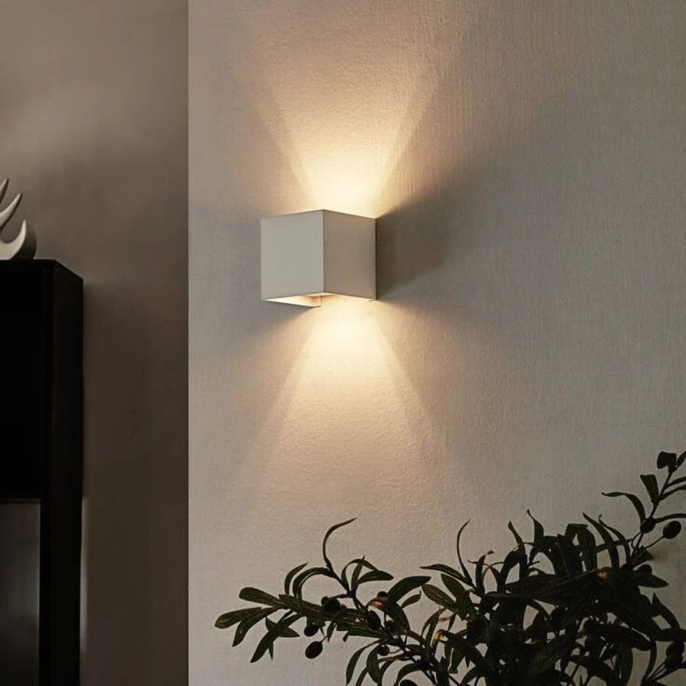 Adjustable Wall Light